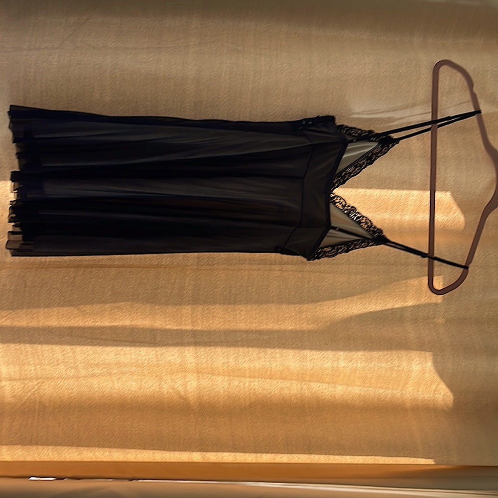 Lace with sequins black dress